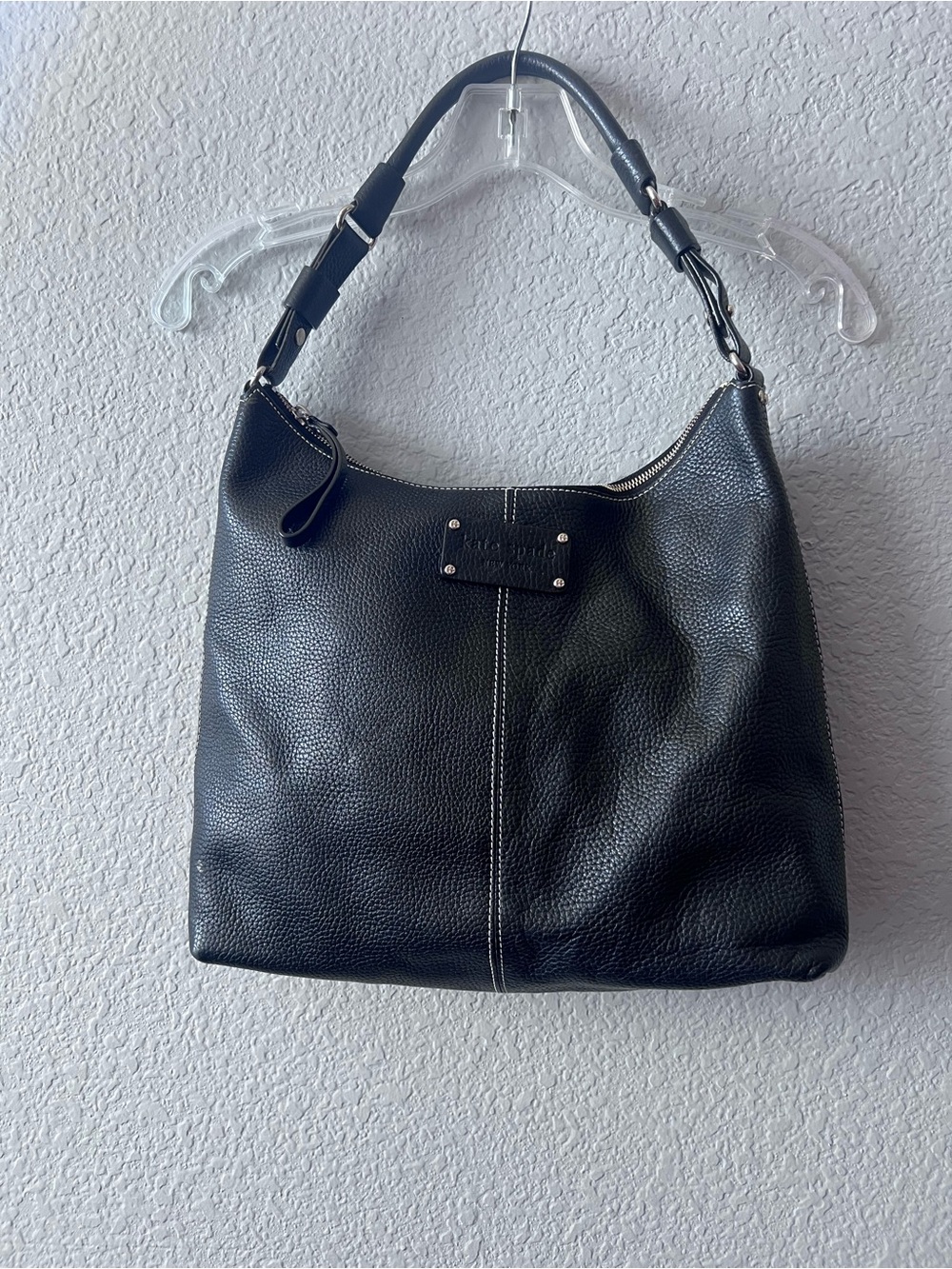 Kate Spade Black Pebbled Leather Hobo Bag White Contrast Stitch Shoulder Purse